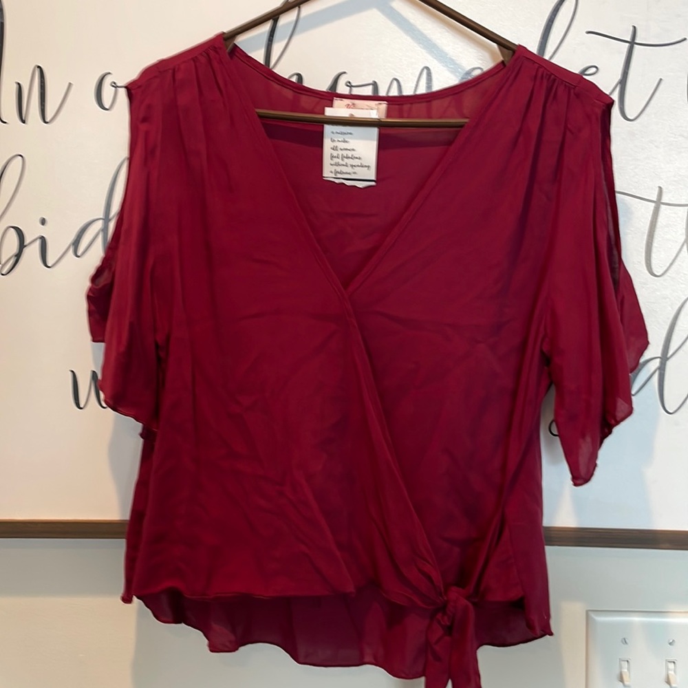 NWT Vivace wrap red top